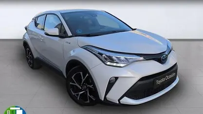 Käytetty Toyota C-HR Advance 122 HP (89 kW) 2022 Valkoinen Katumaasturi