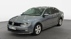 Gris Usado 2016 VW Jetta Advance Berlina | 12.900 € (Precio justo)