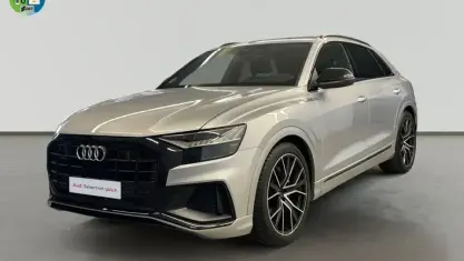 Usado Audi Q8 Ambiente 231 CV (169 kW) 2021 Plateado SUV