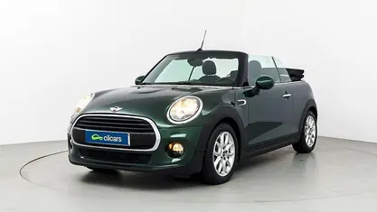 Usado Mini Cooper D Cabriolet 116 CV (85 kW) 2017 Verde Descapotable