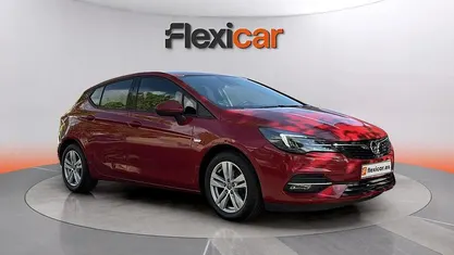 Usado Opel Astra Business Elegance 145 CV (106 kW) 2020 Rojo Familiar