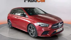 Rojo Usado 2022 Mercedes B200 Monovolumen | 25.490 €