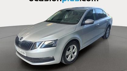 Käytetty Skoda Octavia 116 HP (85 kW) 2019 Harmaa Sedan