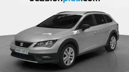 Usado Seat Leon 125 CV (91 kW) 2017 Gris plata Monovolumen