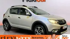 Gris Usado 2018 Dacia Sandero Lauréate Utilitario | 10.490 € (Precio justo)