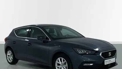 Usado Seat Leon Style 116 CV (85 kW) 2025 Gris Berlina