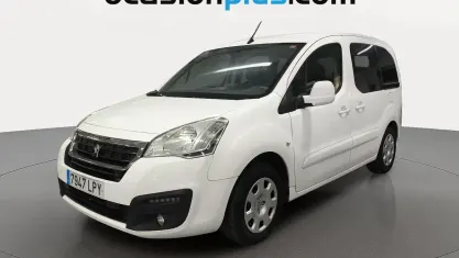 Usado Peugeot Partner Tepee Active 120 CV (88 kW) 2016 Blanco Monovolumen