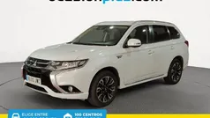 Blanco Usado 2017 Mitsubishi Outlander P-HEV SUV | 17.090 € (Precio justo)