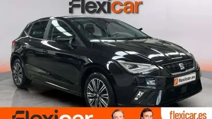 Usado Seat Ibiza Style 110 CV (80 kW) 2022 Negro Utilitario