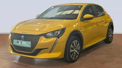 Begagnad Peugeot e-208 Active 100 kW (136 HK) 2020 Gul Halvkombi