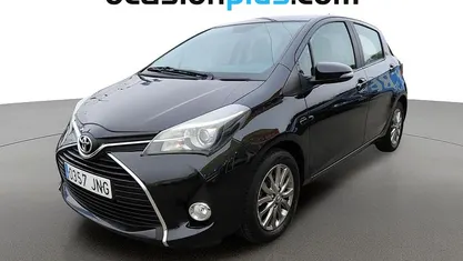 Negro Usado 2016 Toyota Yaris Active Utilitario | 10.000 € (Precio justo)