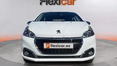 Usado 2016 Peugeot 208 Active Utilitario | 8990 € (Precio justo)