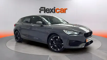Usado Cupra Leon 150 CV (110 kW) 2023 Gris Berlina