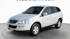 Gris plata Usado 2009 Ssangyong Kyron SUV | 6490 € (Precio justo)