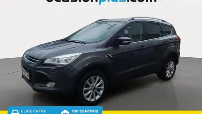 Usado Ford Kuga Titanium 182 CV (133 kW) 2015 Gris SUV