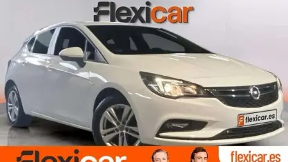 Begagnad Opel Astra Dynamic 110 HK (80 kW) 2019 Vit Kombi
