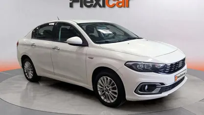 Usado Fiat Tipo Life 102 CV (75 kW) 2021 Blanco Berlina