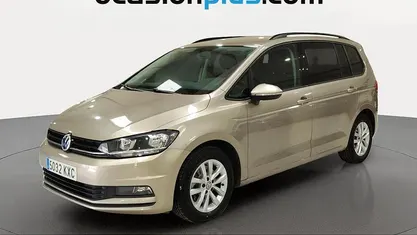 Usado VW Touran Business 116 CV (85 kW) 2019 Beige Monovolumen