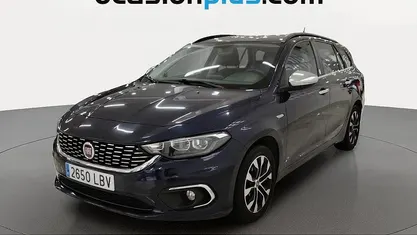 Usado Fiat Tipo Mirror 120 CV (88 kW) 2019 Familiar