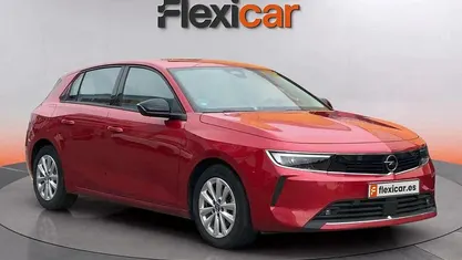 Granate Usado 2023 Opel Astra Edition Berlina | 14.390 € (Super precio)