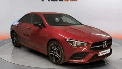 Usado Mercedes CLA200 150 CV (110 kW) 2021 Rojo Berlina