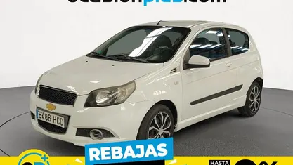 Blanco Usado 2011 Chevrolet Aveo LS Utilitario | 4700 € (Precio justo)