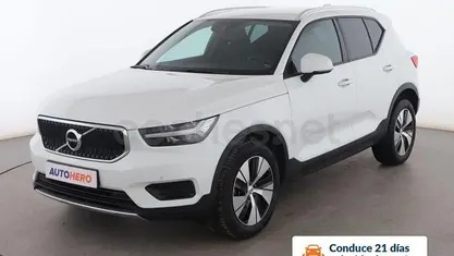 Usado 2021 Volvo XC40 Momentum SUV | 22.399 € (Precio justo)