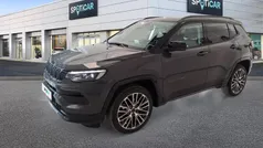 Gris / plata Usado 2025 Jeep Compass Altitude SUV | 32.500 € (Precio justo)