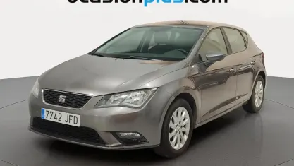 Usado Seat Leon Style 105 CV (77 kW) 2015 Gris Utilitario