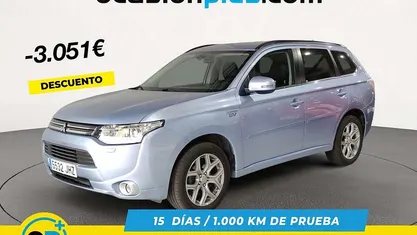 Azul Usado 2015 Mitsubishi Outlander P-HEV Motion Recogida | 13.139 € (Precio justo)