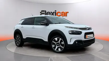 Usado Citroën C4 Cactus Shine 102 CV (75 kW) 2019 Blanco Utilitario