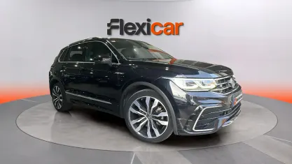 Usado VW Tiguan R-line 200 CV (147 kW) 2021 Negro SUV