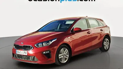 Usado Kia Ceed 120 CV (88 kW) 2021 Rojo Utilitario