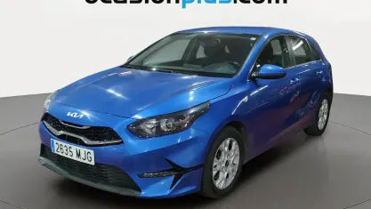 Usado Kia Ceed 136 CV (100 kW) 2023 Azul Utilitario