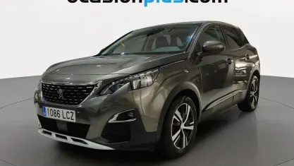 Usado Peugeot 3008 Allure 131 CV (96 kW) 2019 Gris SUV