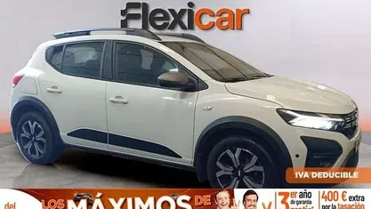 Usado Dacia Sandero Comfort 101 HP (74 kW) 2022 Branco Citadino
