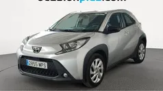 Gris Usado 2024 Toyota Aygo Play Utilitario | 14.091 € (Precio justo)