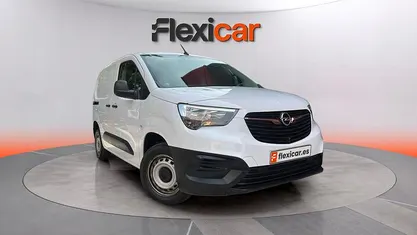 Usado Opel Combo Edition+ 111 CV (81 kW) 2023 Monovolumen