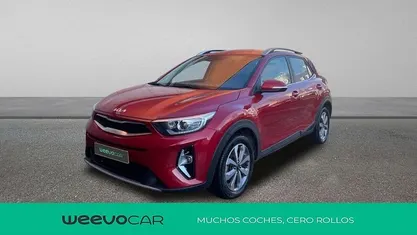 Rojo Usado 2023 Kia Stonic SUV | 16.490 € (Precio justo)