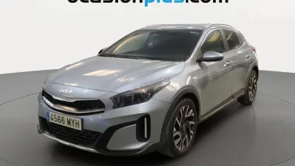 Usado Kia XCeed 101 CV (74 kW) 2025 Gris SUV