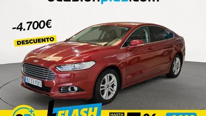Usado Ford Mondeo Titanium 180 CV (132 kW) 2017 Rojo Berlina