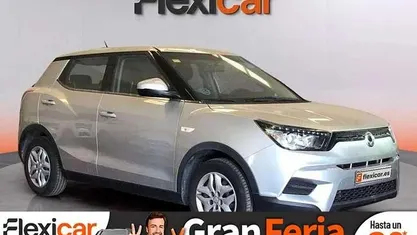 Usado Ssangyong (KGM) Tivoli 129 CV (94 kW) 2016 SUV