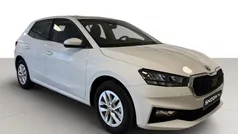 Blanco Usado 2023 Skoda Fabia Ambition Berlina | 16.490 € (Precio justo)