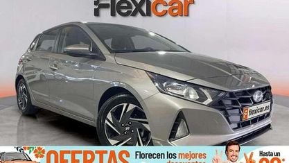Begagnad Hyundai i20 84 HK (61 kW) 2022 Grå Halvkombi