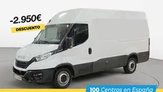 Blanco Usado 2023 Iveco Daily Berlina | 32.450 € (Precio justo)