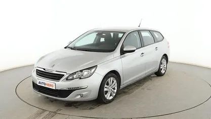 Usado 2016 Peugeot 308 Active Familiar | 8599 € (Precio justo)