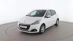 Blanco Usado 2015 Peugeot 208 Active Utilitario | 6499 € (Precio justo)