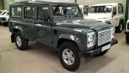 Usado Land Rover Defender 122 CV (89 kW) 2013 Verde SUV