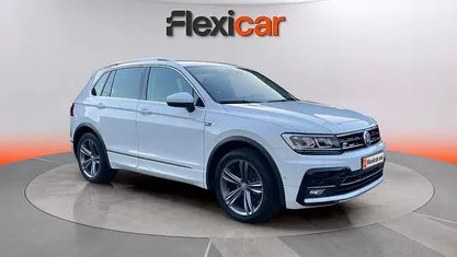 Käytetty VW Tiguan Sportline 150 HP (110 kW) 2019 Valkoinen Katumaasturi