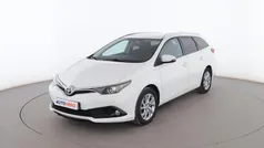Blanco Usado 2017 Toyota Auris Touring Sports Active Familiar | 13.899 € (Precio justo)